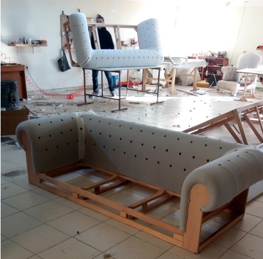 Chesterfield sofa - Frame Construction