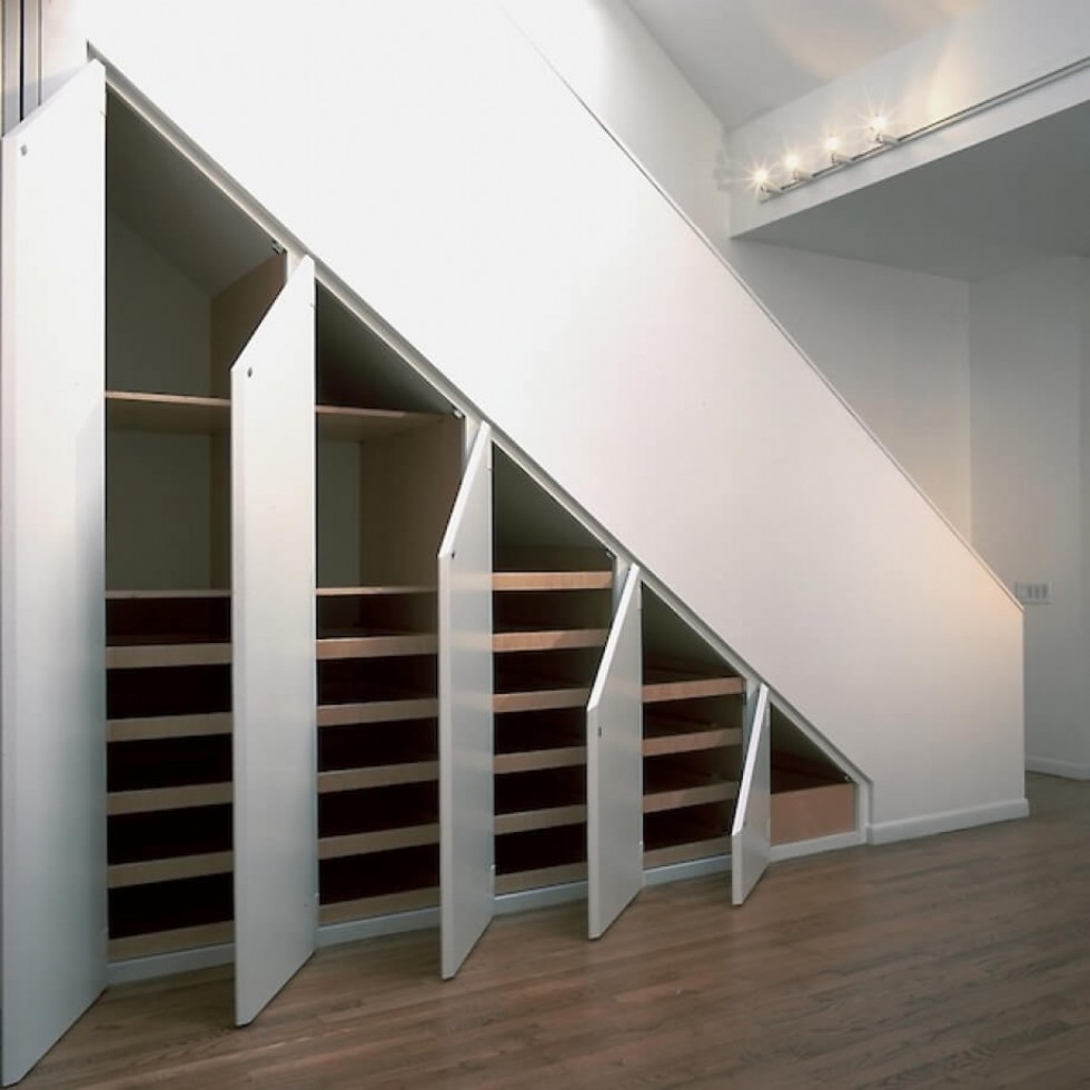 Kodu: 13643 - Bespoke Under-stairs Cupboards: A Modern Touch For Your Home