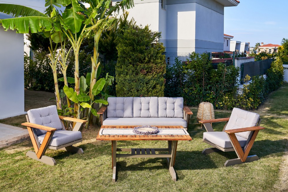 Kodu: 13513 - Enhancing Your Garden With Modern Outdoor Seating Solutions