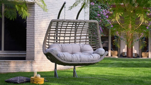 Garden Swings & Hammocks: Creating A Cozy Outdoor Retreat