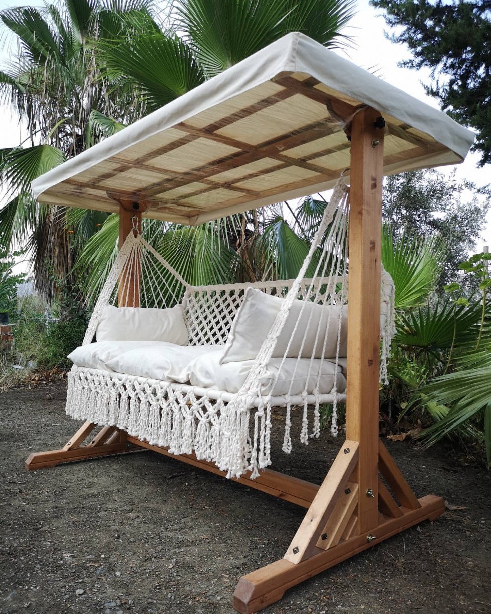 Kodu: 13480 - Garden Swings & Hammocks: Creating A Cozy Outdoor Retreat