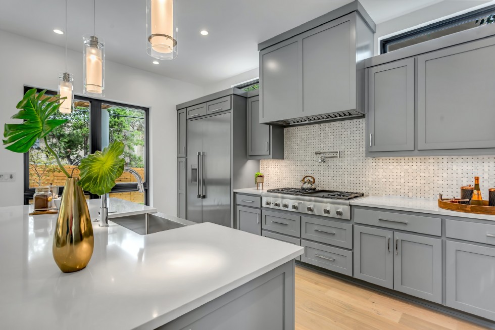 Kodu: 13349 - Gray Kitchens: A Perfect Blend Of Modern And Classic Styles