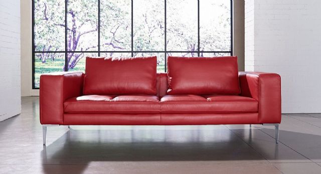 Modern Red Leather Sofa Designs For Stylish Interiors