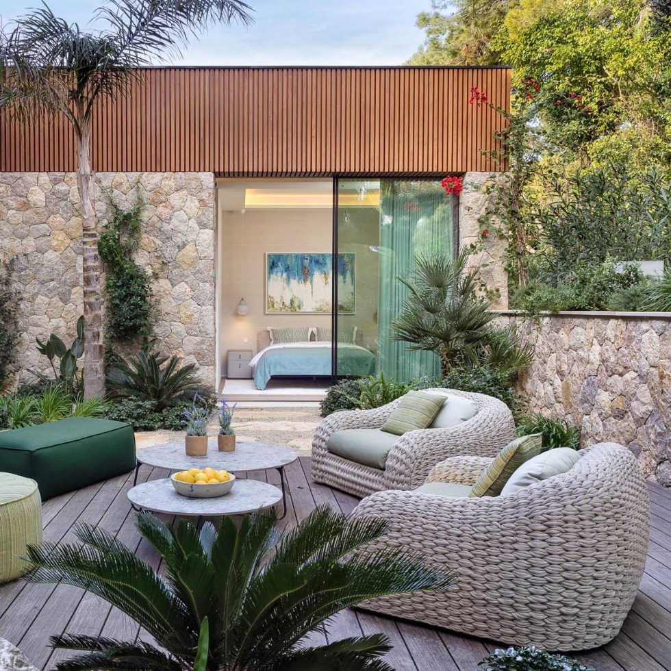 Kodu: 13409 - Outdoor Furniture Trends: The Best Choices For Your Garden