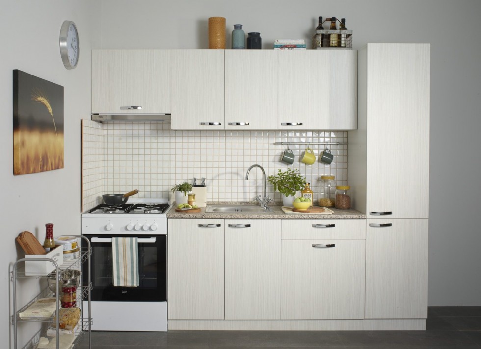 Kodu: 13246 - Small Kitchen Ideas: Maximizing Space With Smart Designs