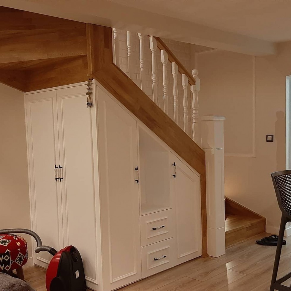 Kodu: 13633 - Smart Storage Solutions: Modern Cupboards Under Stairs