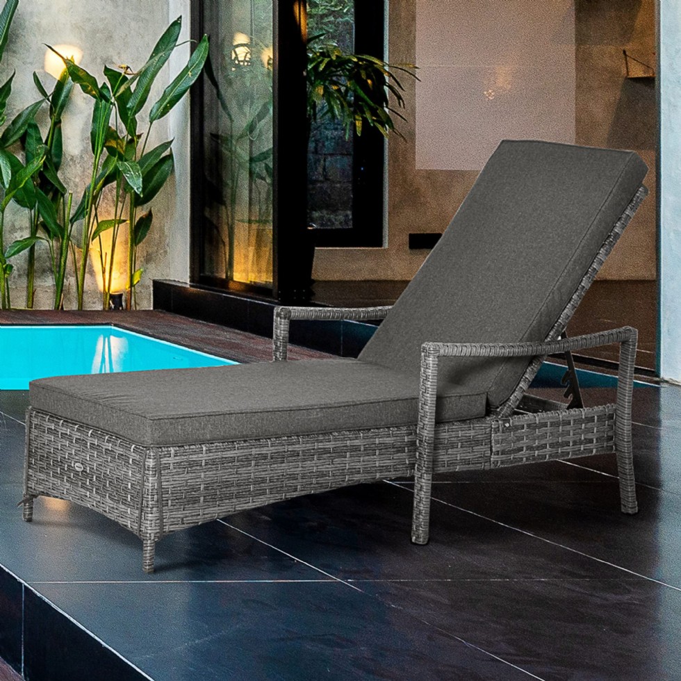 Kodu: 13449 - Sun Loungers & Chaise Chairs: Relaxing İn Comfort And Style