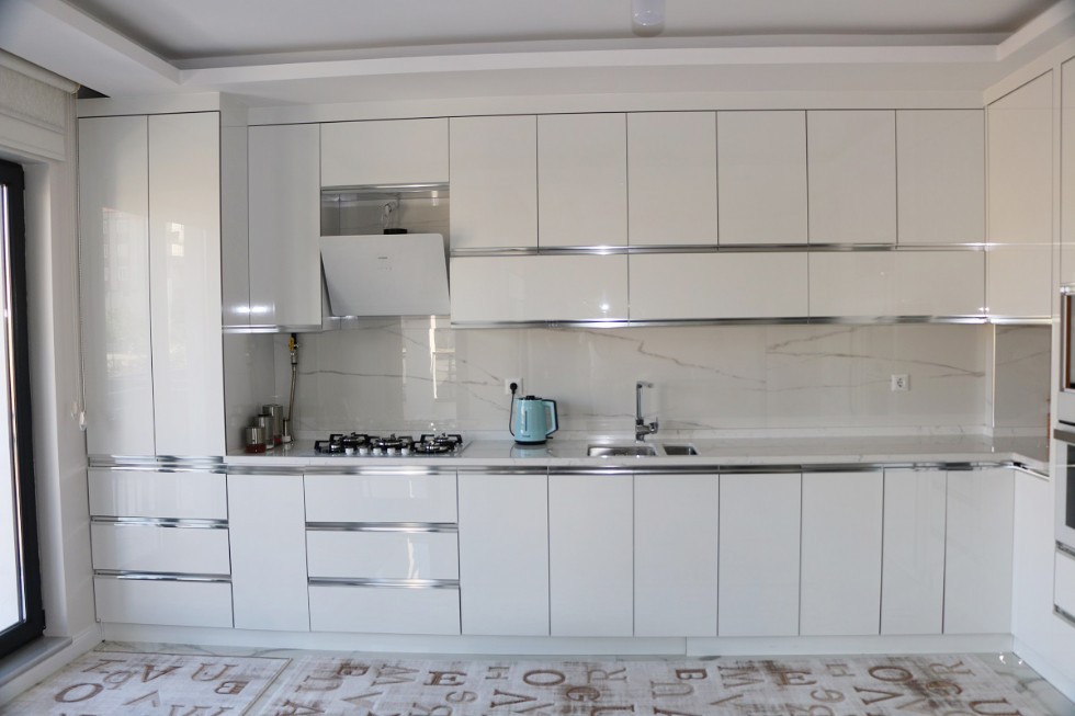 Kodu: 13317 - White Kitchens: Timeless Elegance For A Bright Look