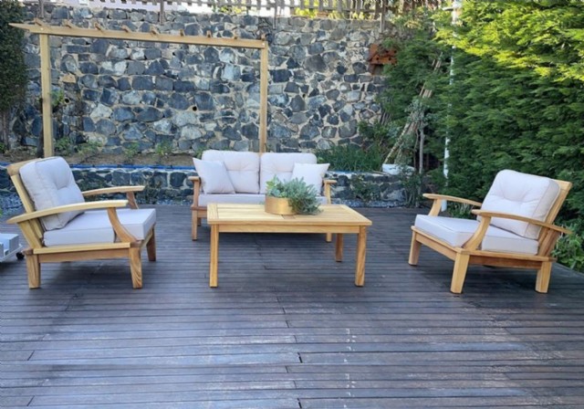 Enhancing Your Garden With Modern Outdoor Seating Solutions