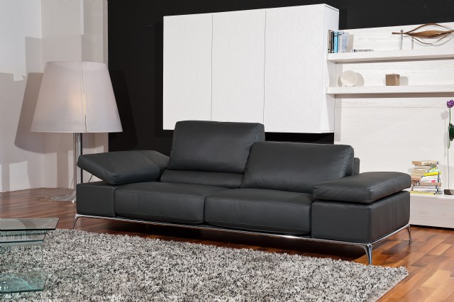 Stylish And Modern Black Sofa Designs For Elegant Interiors